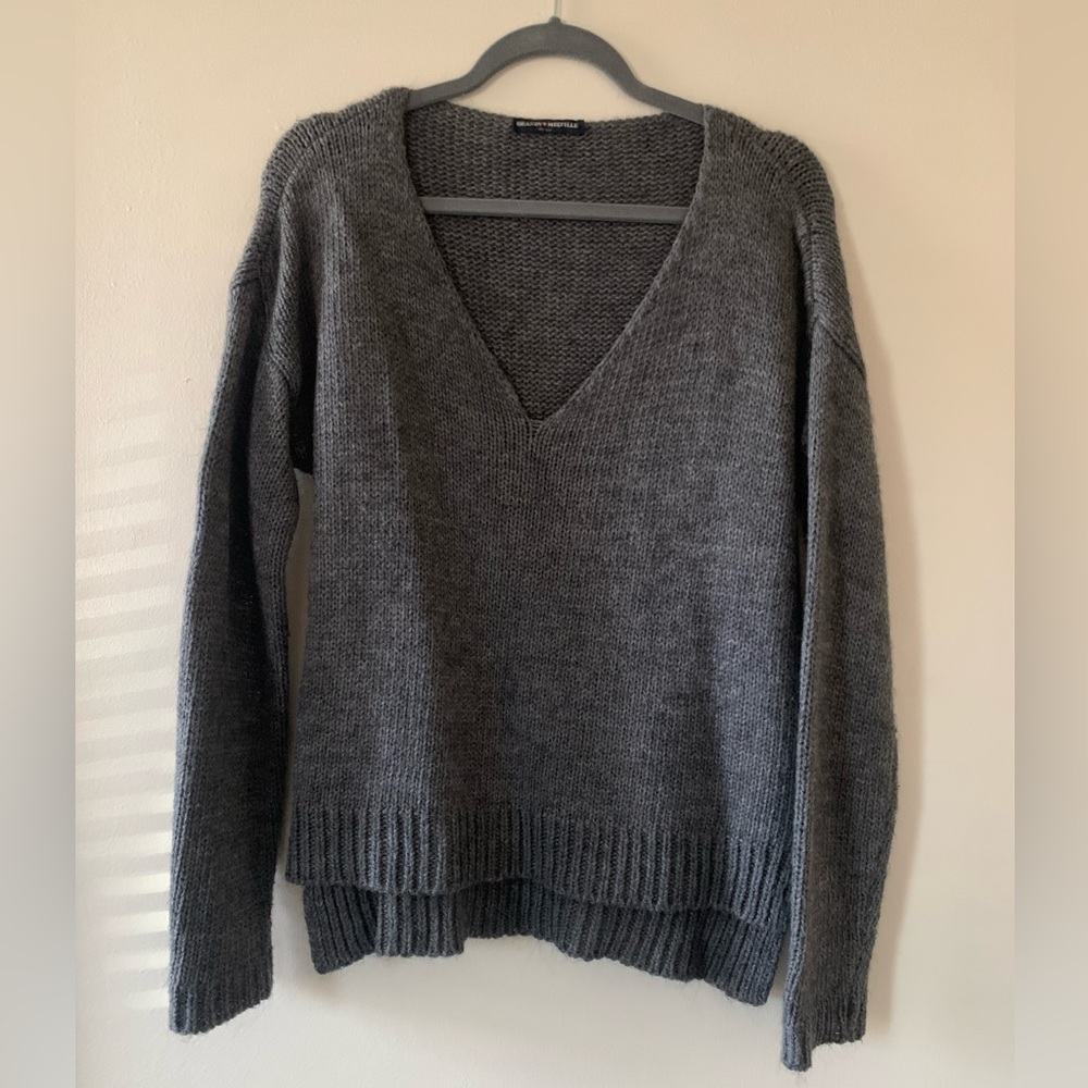 Brandy Melville gray v-neck sweater